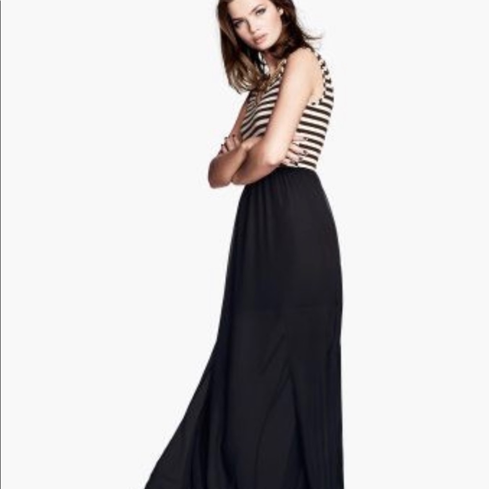 H&M Black High-Waisted Maxi Skirt Size 6